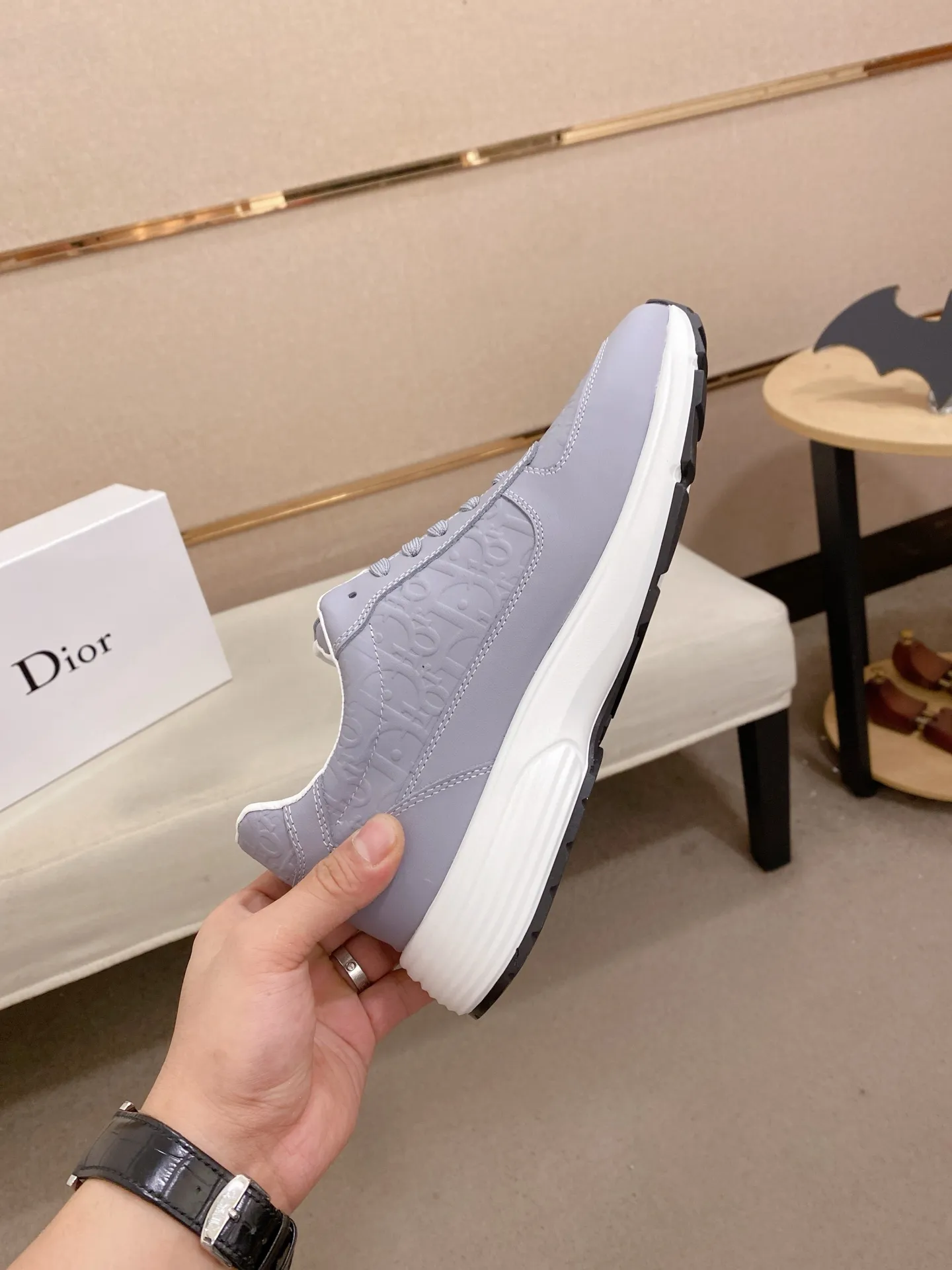 Men's shoes💰: 462💰 [Dior·Dior] New casual sports style men's shoes, new spring and summer design, perfect workmanship, lace-up style to create wardrobe quality, upper: imported first-layer cowhide, sheepskin lining is soft and comfortable, ultra-light TPU wear-resistant outsole, simple, versatile fashion men's shoes, excellent color code number 38--44. Can be customized 45 non-returnable